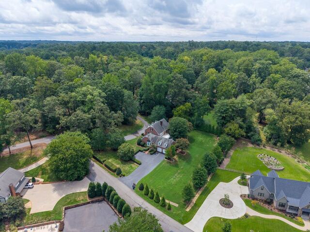 Photo of 291 Montgomery Dr Photo of 291 Montgomery Dr