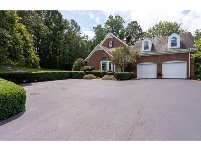 Photo of 291 Montgomery Dr Photo of 291 Montgomery Dr