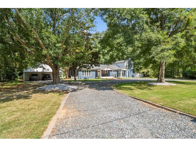 Photo of 213 Harts Lane