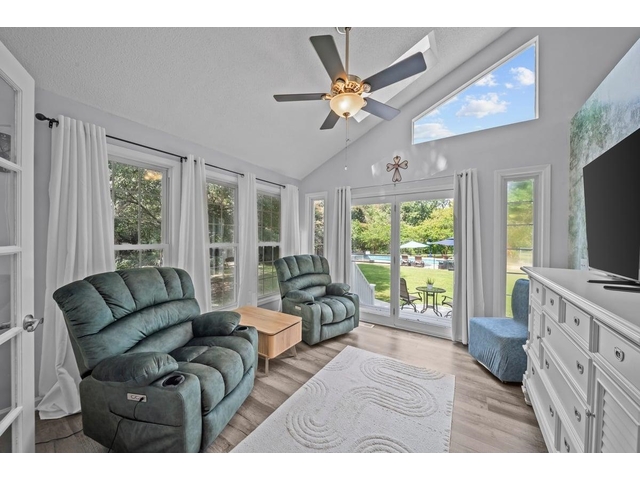 Photo of 213 Harts Lane