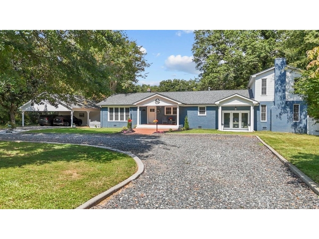 Photo of 213 Harts Lane