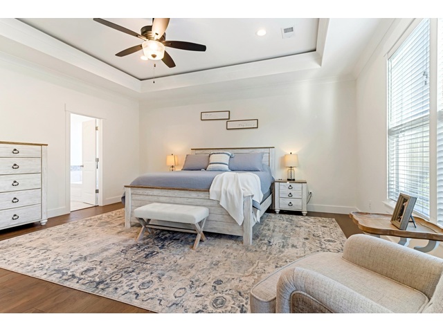 Photo of 211 W Ridgewater Drive