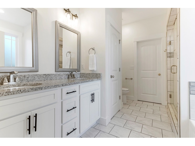 Photo of 211 W Ridgewater Drive