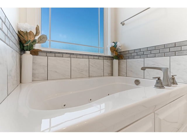 Photo of 211 W Ridgewater Drive