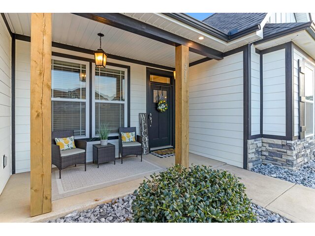 Photo of 211 W Ridgewater Drive