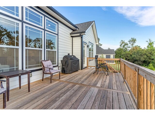 Photo of 211 W Ridgewater Drive