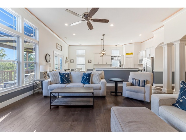 Photo of 211 W Ridgewater Drive