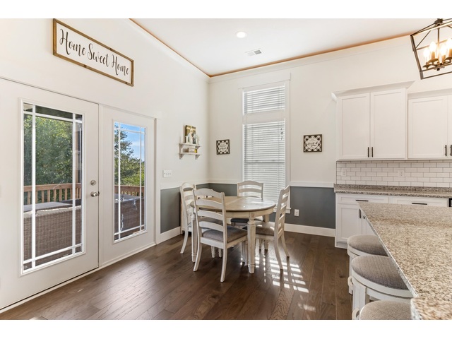 Photo of 211 W Ridgewater Drive