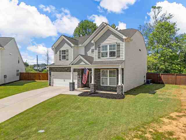 Photo of 624 Montrose Lane Photo of 624 Montrose Lane
