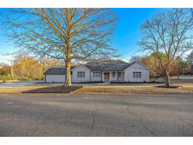 Photo of 1 Sweetbriar Ct Photo of 1 Sweetbriar Ct