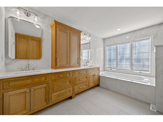 Photo of 1 Sweetbriar Ct