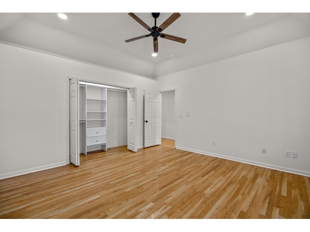 Photo of 1 Sweetbriar Ct