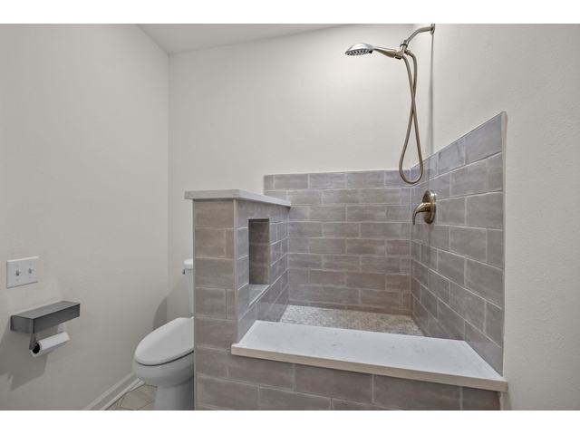 Photo of 1 Sweetbriar Ct