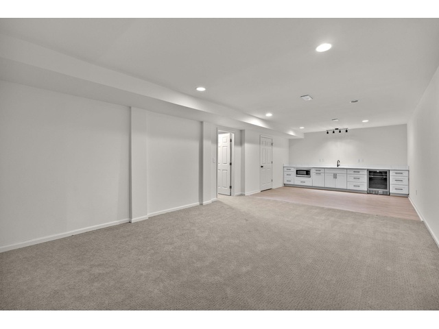 Photo of 1 Sweetbriar Ct