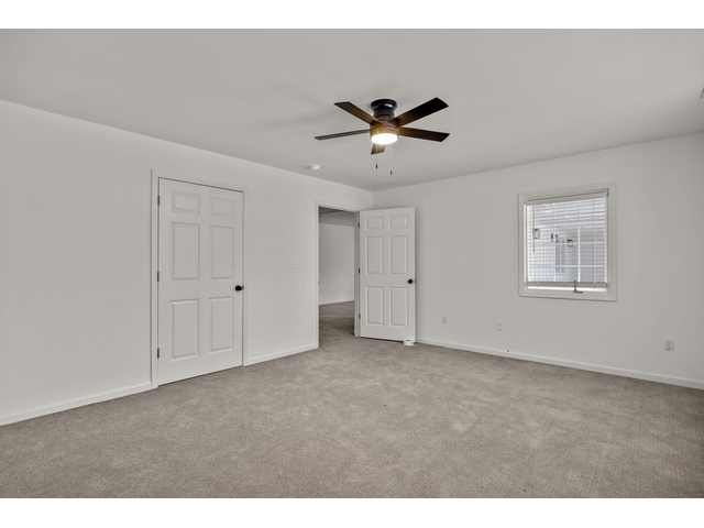 Photo of 1 Sweetbriar Ct