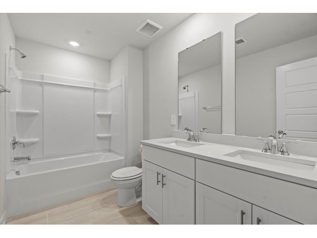 Photo of 552 Ward Wilson Trail