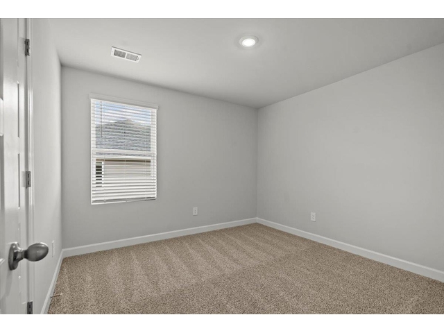 Photo of 552 Ward Wilson Trail