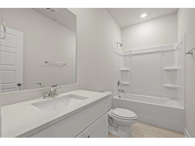 Photo of 552 Ward Wilson Trail