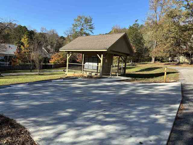 Photo of 260 Cherokee Drive Photo of 260 Cherokee Drive