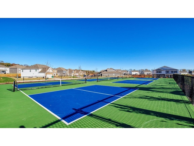 Photo of 1910 Crumhorn Avenue