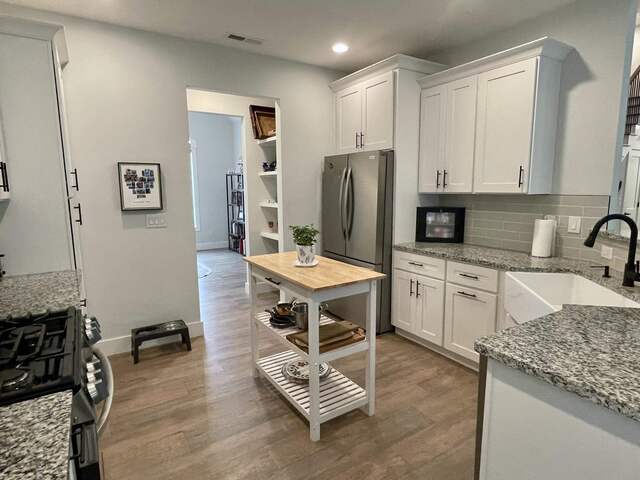 Photo of 409 Shadow Oak Court