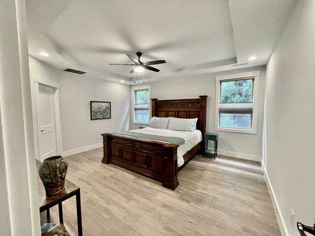 Photo of 409 Shadow Oak Court