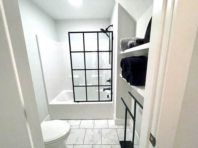 Photo of 409 Shadow Oak Court