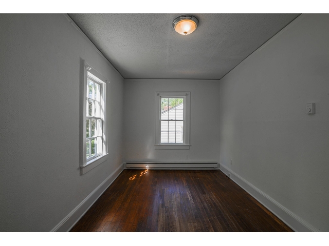 Photo of 132 Sullivan Avenue