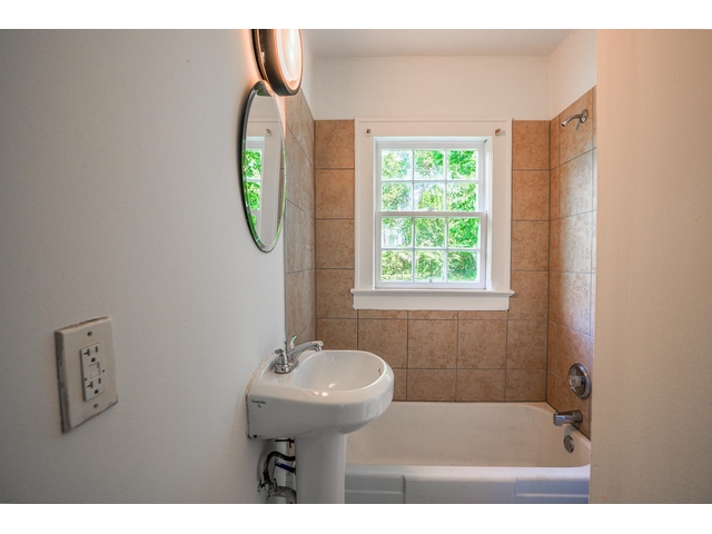 Photo of 132 Sullivan Avenue