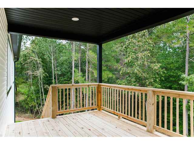 Photo of 532 S Fredrick Way