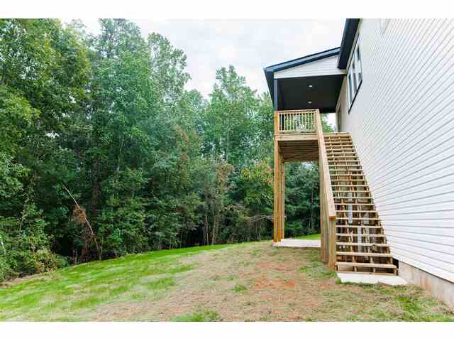 Photo of 532 S Fredrick Way