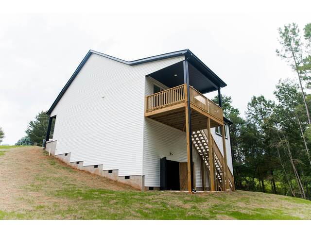 Photo of 532 S Fredrick Way