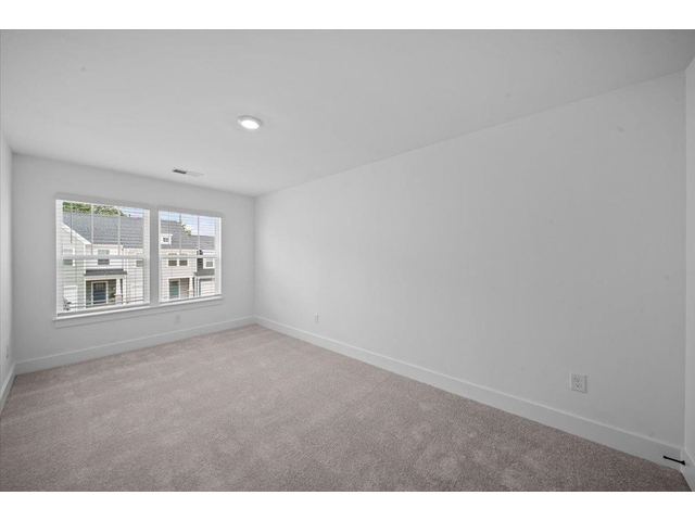 Photo of 244 Telluride Way