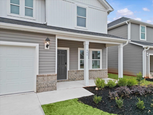 Photo of 595 Ward Wilson Trail