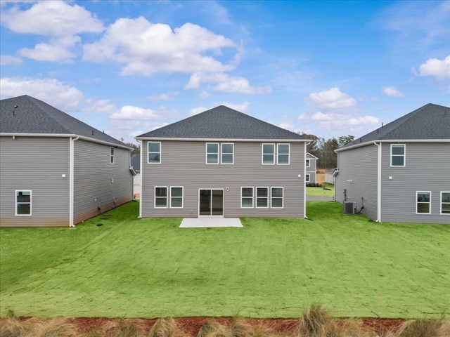 Photo of 595 Ward Wilson Trail