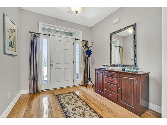 Photo of 204 Lord Byron Lane Photo of 204 Lord Byron Lane