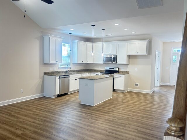 Photo of 6033 Peregrine Lane Photo of 6033 Peregrine Lane