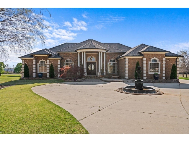 Photo of 232 Vista Pointe Drive