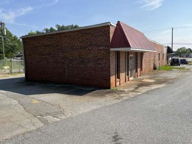 Photo of 892 Springfield Road Photo of 892 Springfield Road