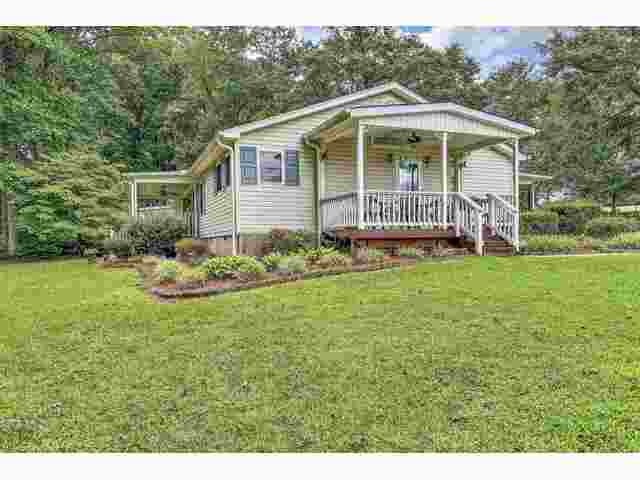 Photo of 701 Aspen Drive Photo of 701 Aspen Drive