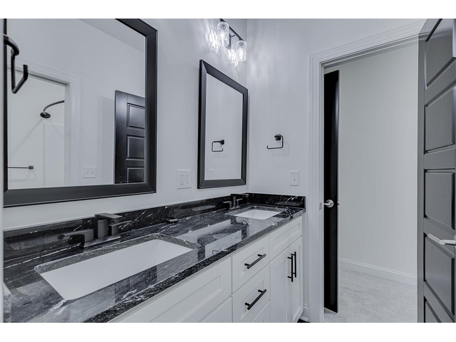 Photo of 474 N Tidewater Trail