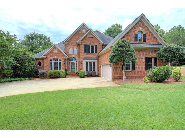 Photo of 310 Hidden Creek Circle Photo of 310 Hidden Creek Circle