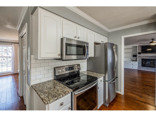 Photo of 263 Fairlane Drive