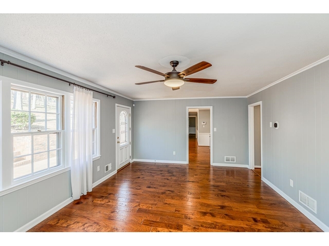 Photo of 263 Fairlane Drive