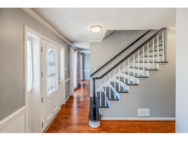 Photo of 263 Fairlane Drive