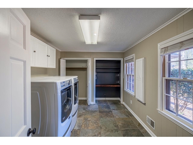 Photo of 263 Fairlane Drive