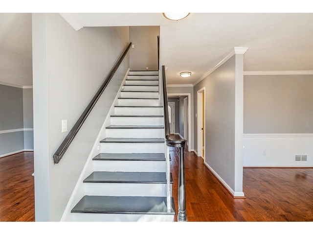 Photo of 263 Fairlane Drive