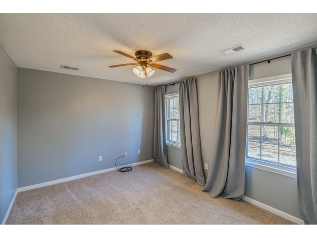 Photo of 263 Fairlane Drive