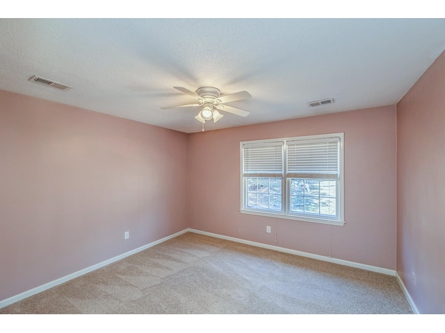 Photo of 263 Fairlane Drive