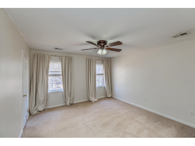 Photo of 263 Fairlane Drive